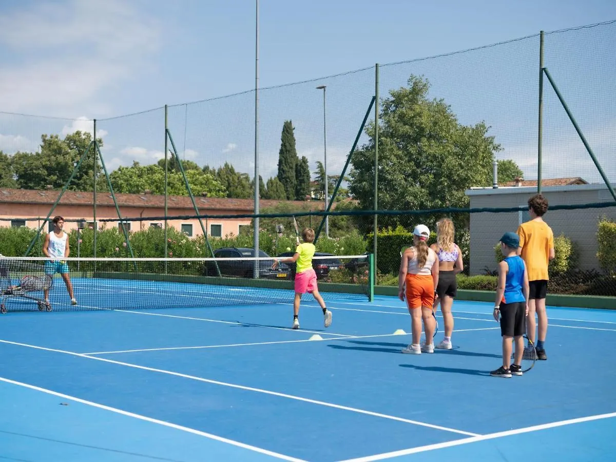 Holiday Home Garda Suite Deluxe By Interhome Rivoltella del Garda İtalya